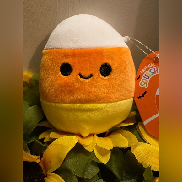 BNWT - Halloween Cannon Candy Corn - 5 Inch Squishmallow - Picture 2 of 7